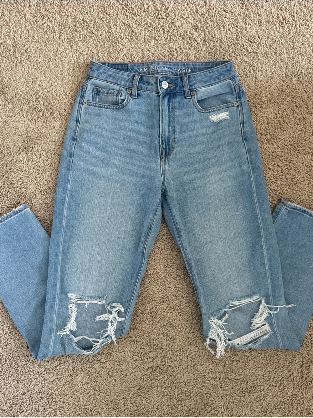 American Eagle ripped mom jeans